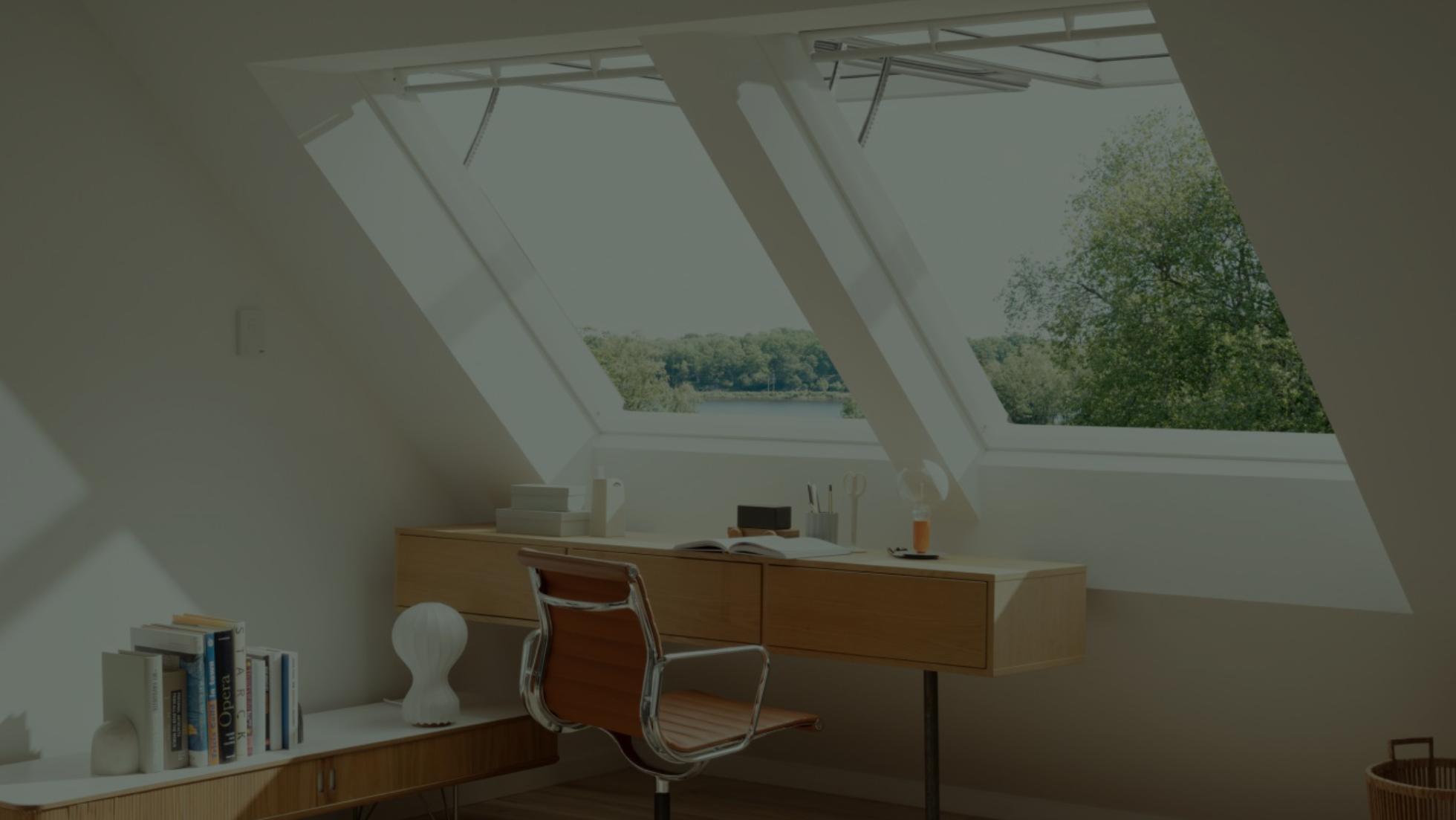 Takfönster från Velux och Fakro installerade i modernt hem – maximalt ljusinsläpp och energieffektivitet